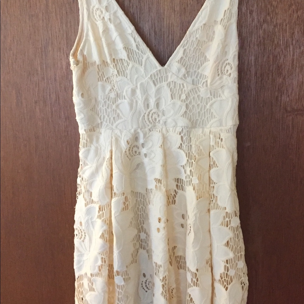 White lace dress